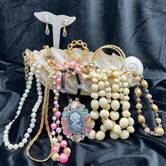 Lenox Jewelry - Jewelry Lot Vintage Lenox Shell Bowl Cameo Pearl Bead Gold Rhinestone Earrings